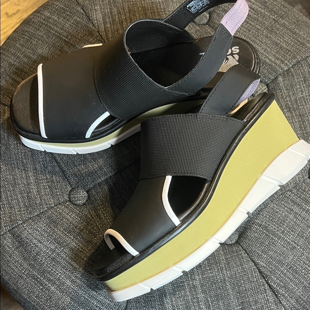 Sorel platform sandal, 8.5